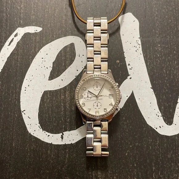 SOLD - Marc by Marc Jacobs Watch - Picture 4 of 5